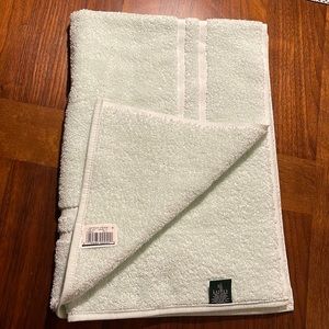 VINTAGE WITH TAGS - LAUREN RALPH LAUREN - 100% COTTON BATH MAT - PALE GREEN